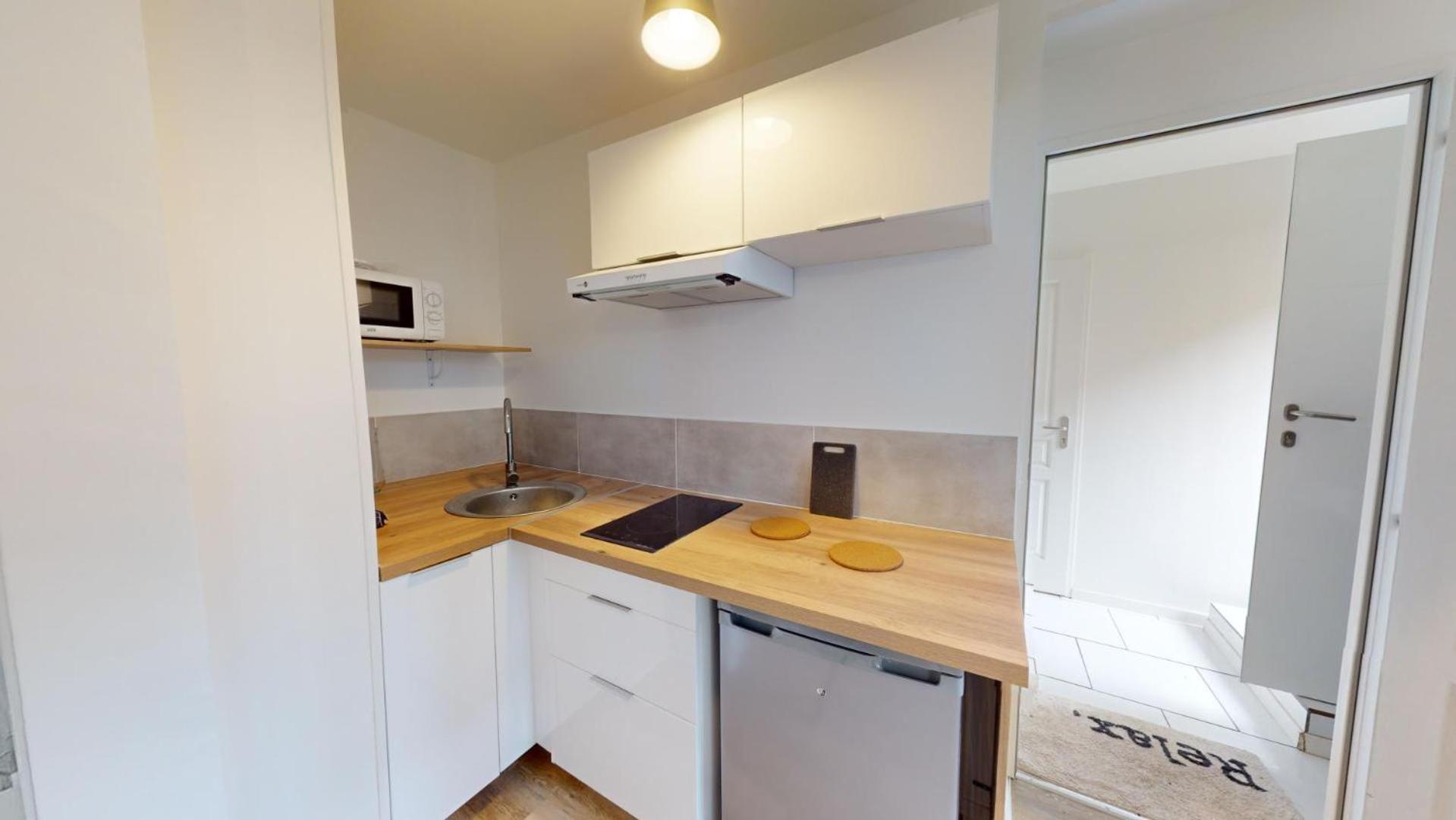 Immeuble Coty Jacuzzi Studios Et Chambres Хавър Екстериор снимка