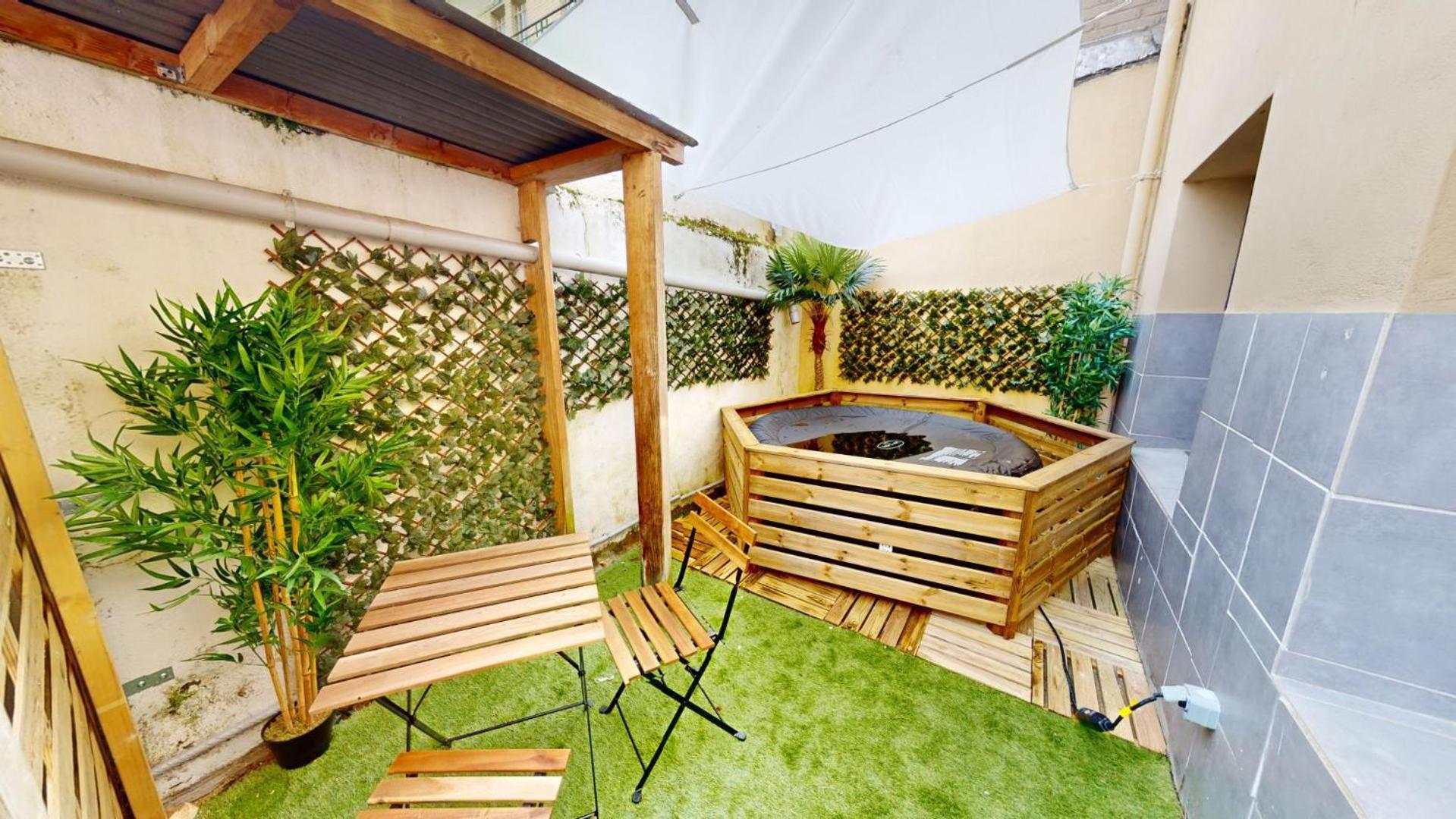 Immeuble Coty Jacuzzi Studios Et Chambres Хавър Екстериор снимка