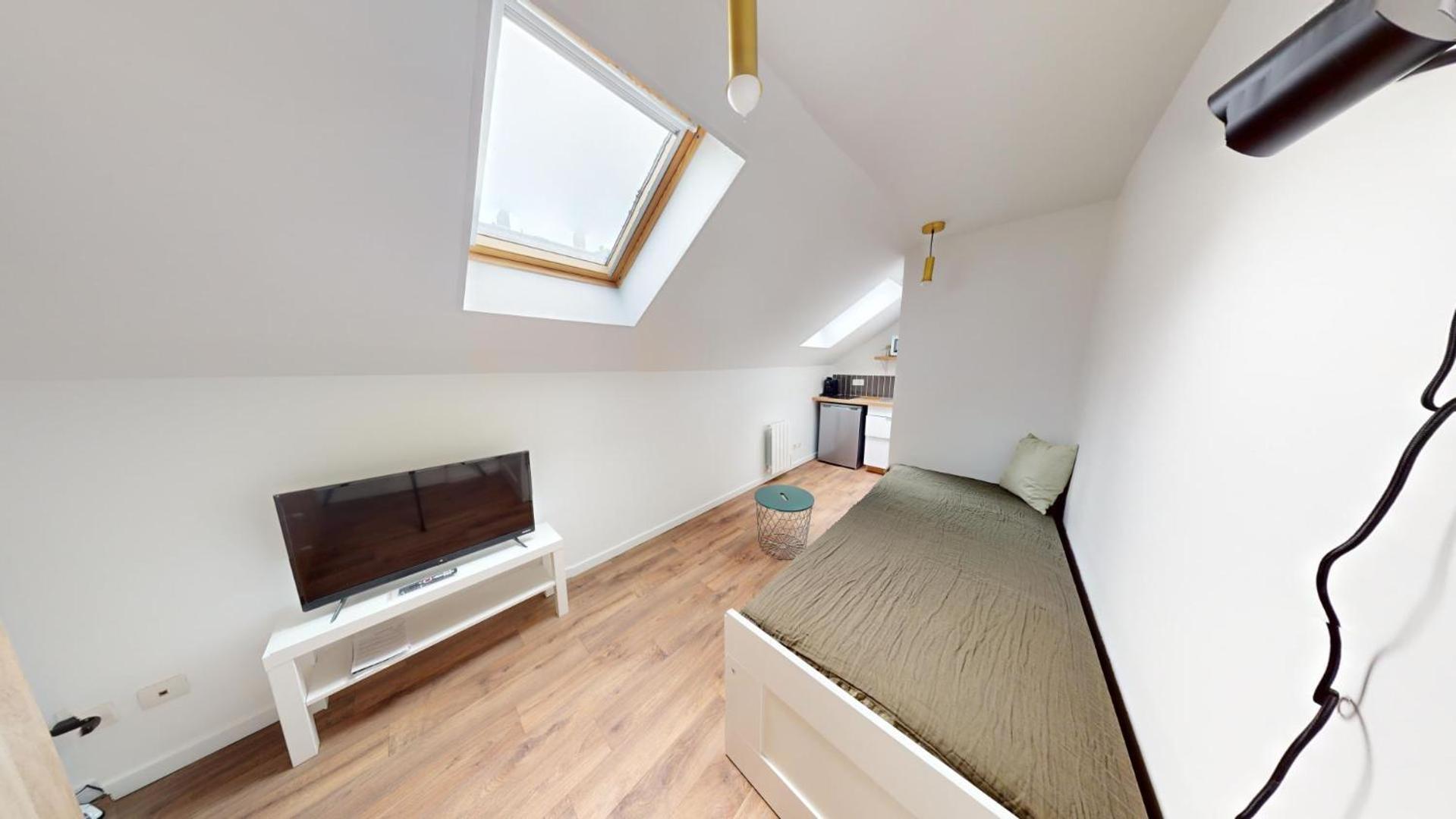 Immeuble Coty Jacuzzi Studios Et Chambres Хавър Екстериор снимка